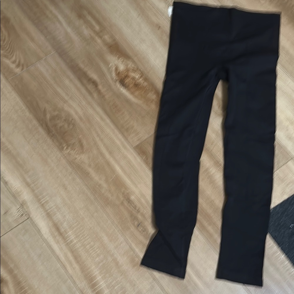 Woman’s Black Leggings